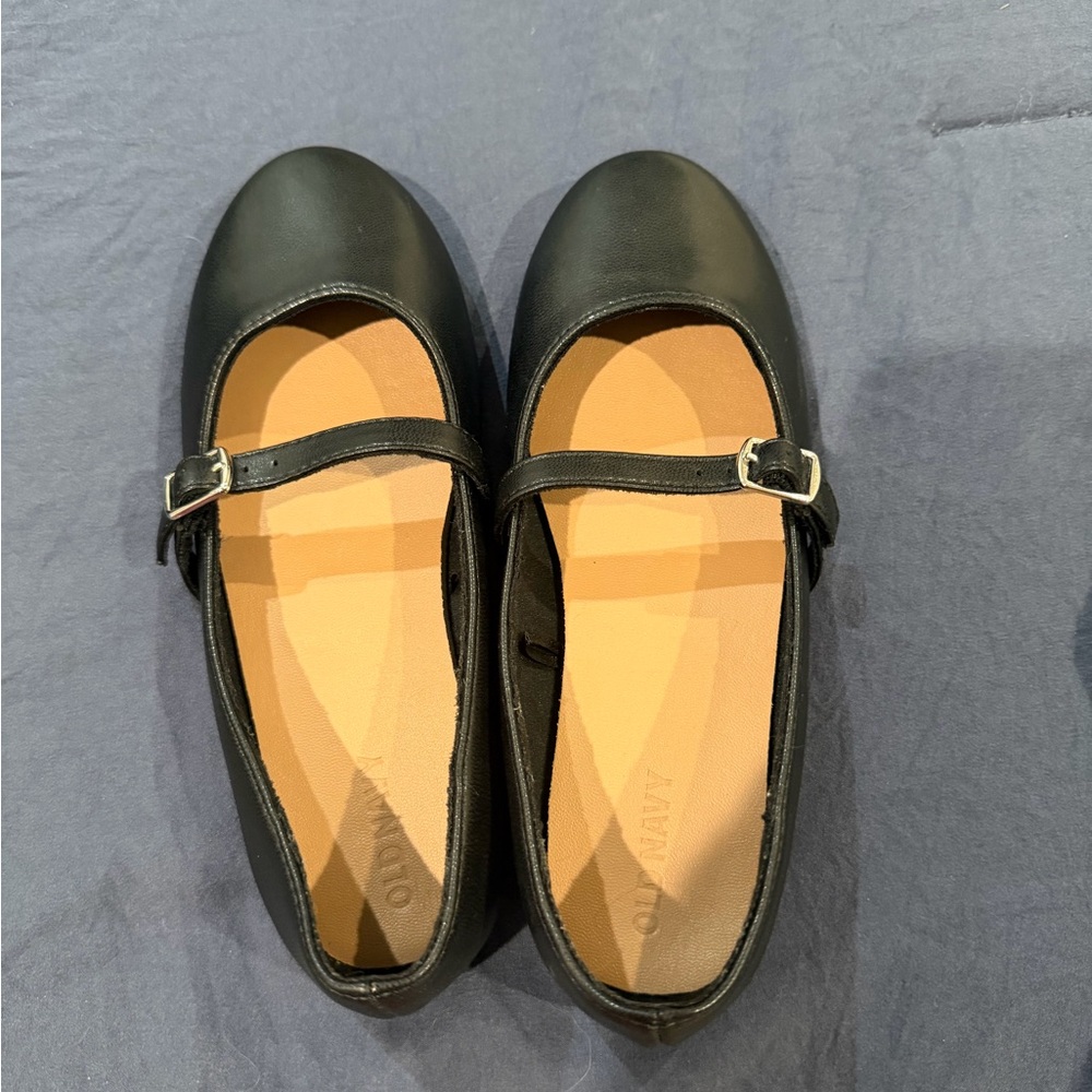Classic Black Mary Jane Flats with Adjustable Strap